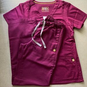 Wonderwink Scrub Set